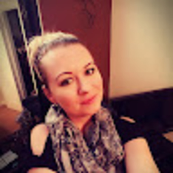 Meet your Posher, Erica - Picture 1 of 1